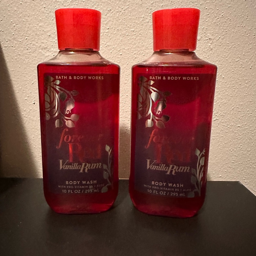 Bath & Body Works Forever Red Vanilla Rum Body Wash Duo